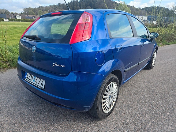 Fiat Grande Punto 5 of 8