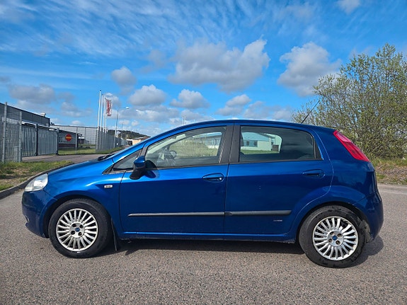 Fiat Grande Punto 3 of 8