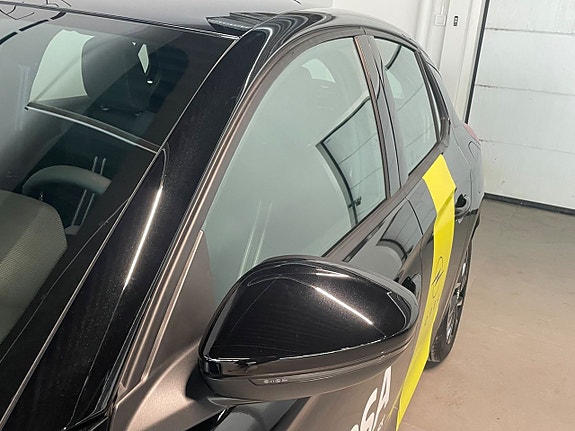 Opel Corsa 19 of 23