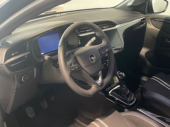 Opel Corsa 10 of 23