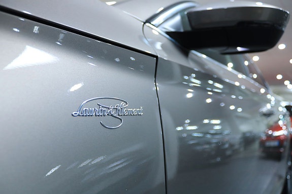 Skoda Superb 23 of 25