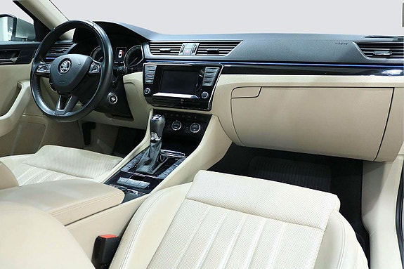 Skoda Superb 9 of 25