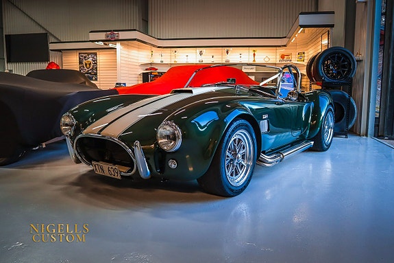 AC Cobra 2 of 5