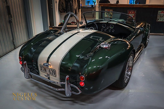 AC Cobra 9 of 20
