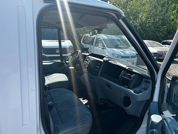 Ford Transit 17 of 25