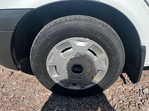 Ford Transit 15 of 25