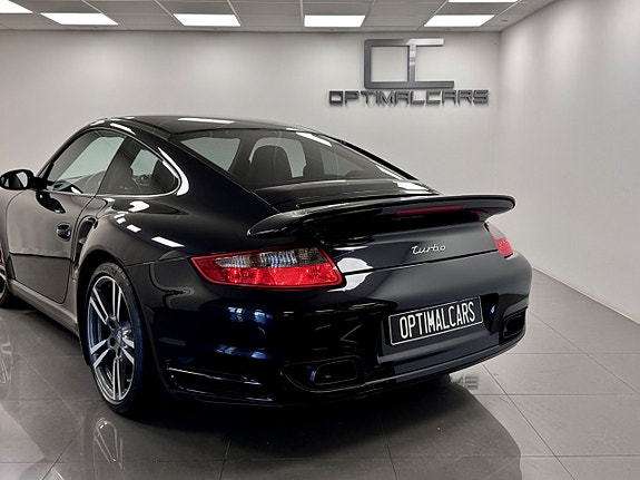 Porsche 911 16 of 16