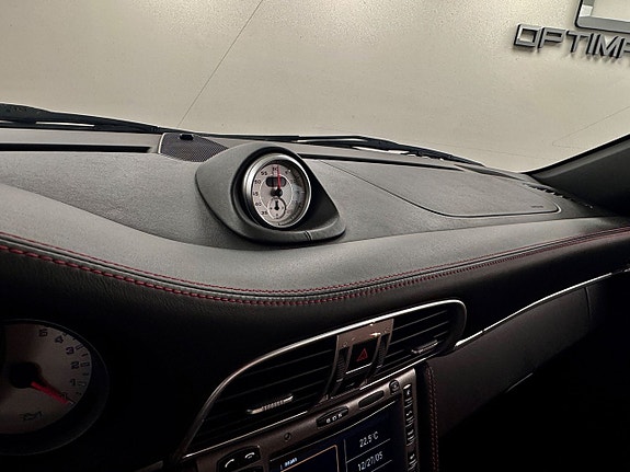 Porsche 911 11 of 16