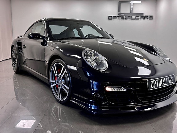 Porsche 911 2 of 5