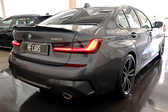 BMW 320 9 of 20