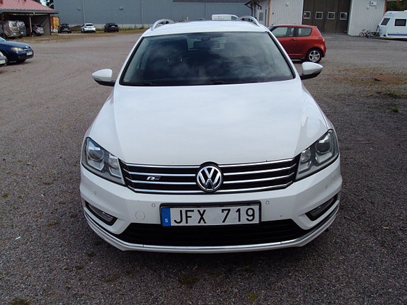 Volkswagen Passat 3 of 5