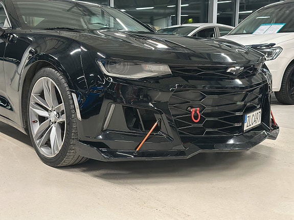 Chevrolet Camaro SS 9 of 30