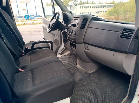 Mercedes-Benz Sprinter 319 11 of 14