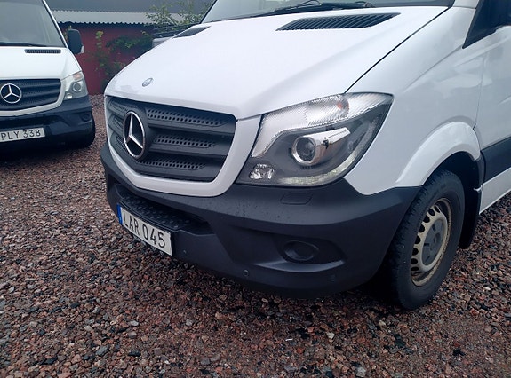 Mercedes-Benz Sprinter 319 8 of 14