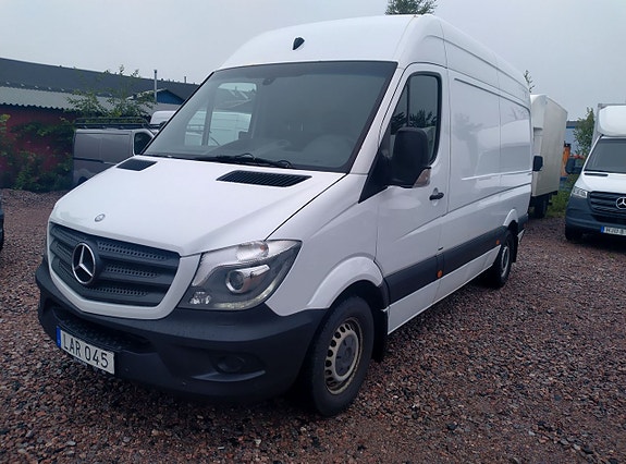 Mercedes-Benz Sprinter 319