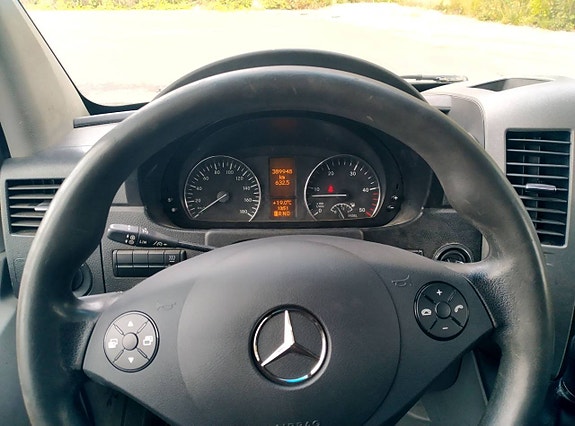 Mercedes-Benz Sprinter 319 13 of 14