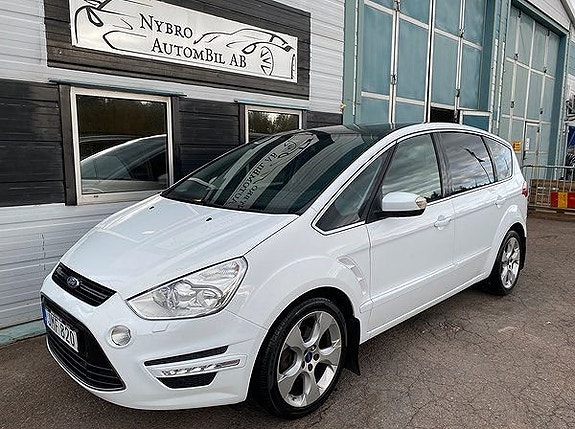 Ford S-MAX 13 of 16