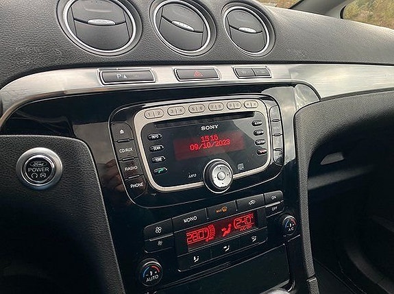Ford S-MAX 6 of 16