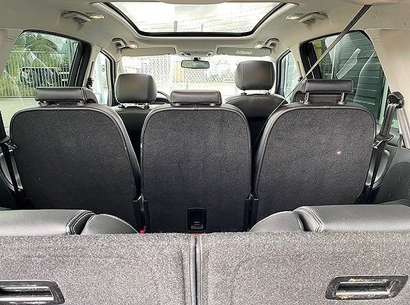 Ford S-MAX 9 of 16