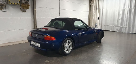 BMW Z3 4 of 5