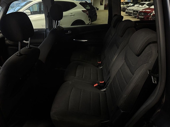 Ford Galaxy 7 of 15