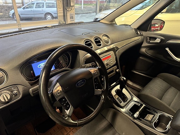 Ford Galaxy 6 of 15