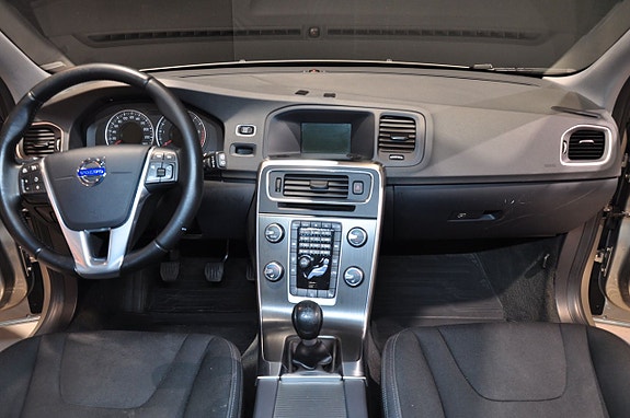 Volvo V60 17 of 19