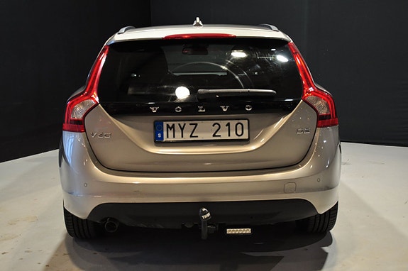 Volvo V60 8 of 19