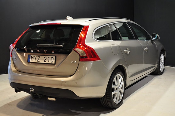 Volvo V60 6 of 19