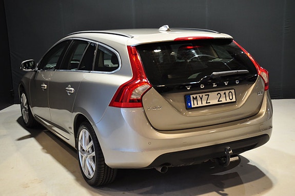 Volvo V60 7 of 19