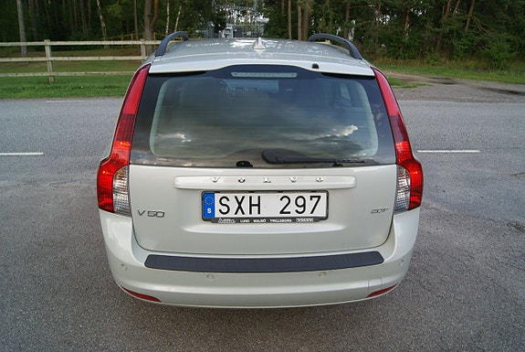 Volvo V50 5 of 12