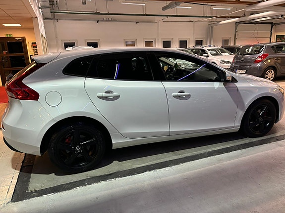 Volvo V40 6 of 20