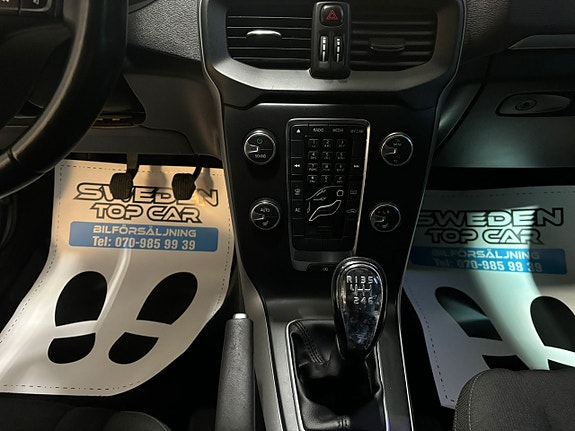 Volvo V40 19 of 20