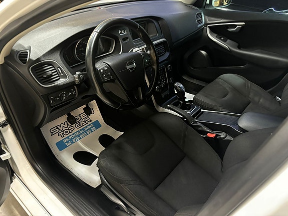 Volvo V40 10 of 20