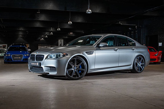 BMW M5 2 of 30