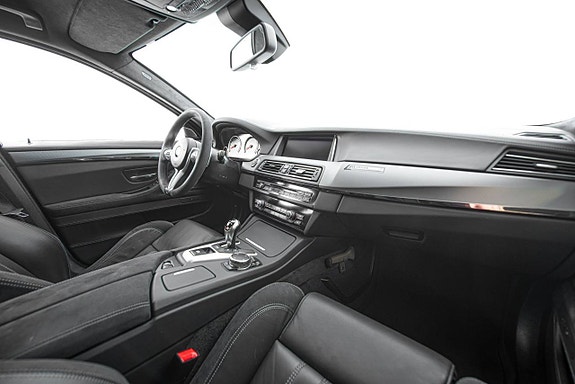BMW M5 15 of 30