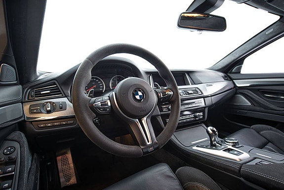 BMW M5 10 of 30