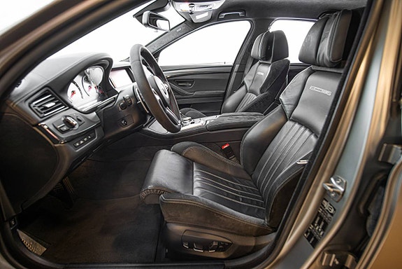 BMW M5 11 of 30
