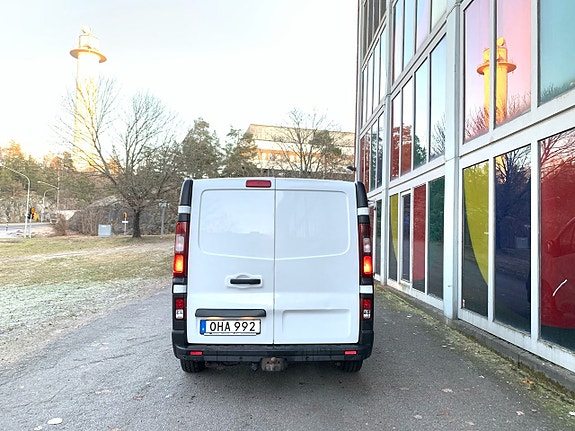 Opel Vivaro 13 of 14