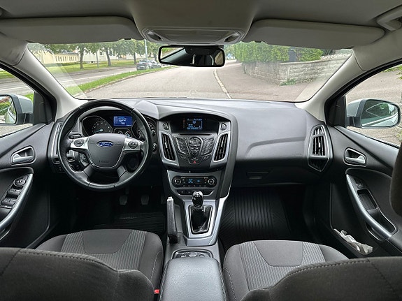 Ford Focus 13 of 16