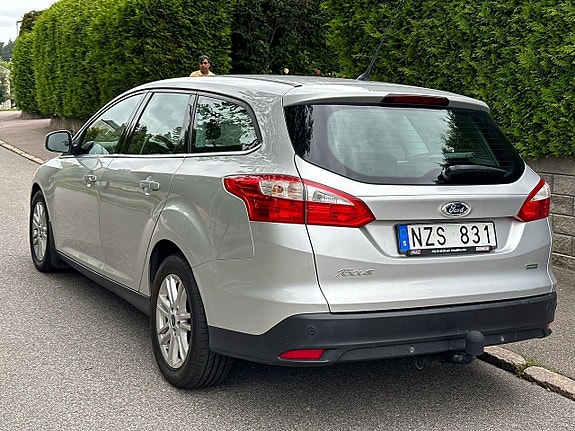 Ford Focus 9 of 16