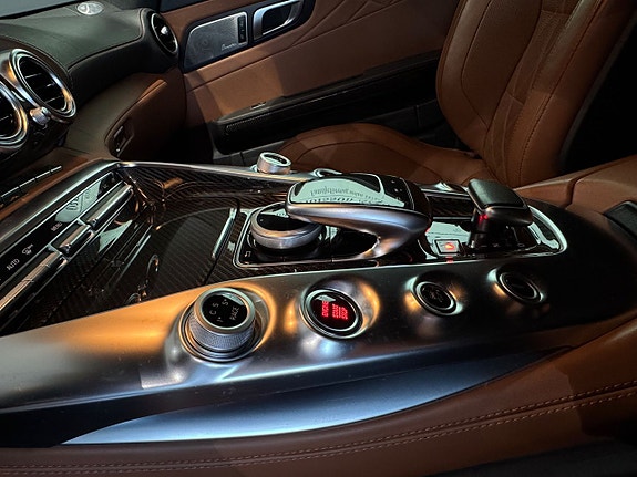 Mercedes-Benz AMG GT Roadster 18 of 21