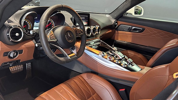 Mercedes-Benz AMG GT Roadster 7 of 21