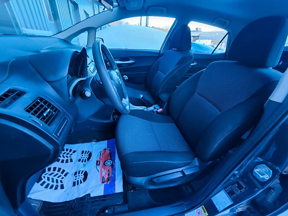 Toyota Auris 14 of 14