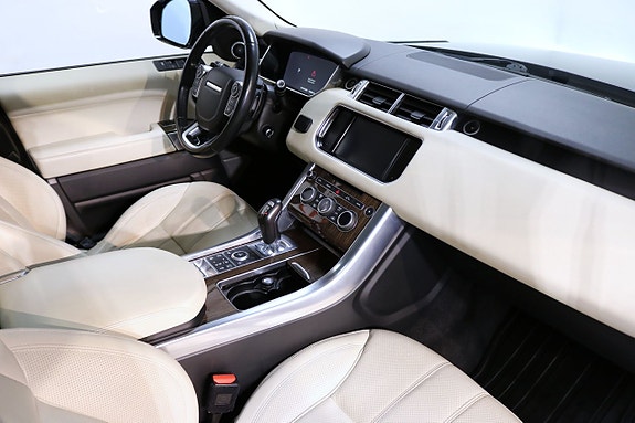 Land Rover Range Rover Sport 14 of 24