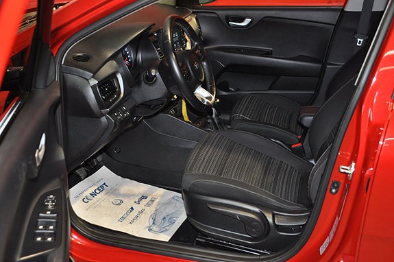 Kia Stonic 8 of 27