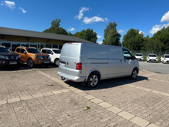 Volkswagen Transporter 10 of 21