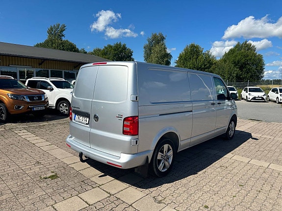 Volkswagen Transporter 3 of 5