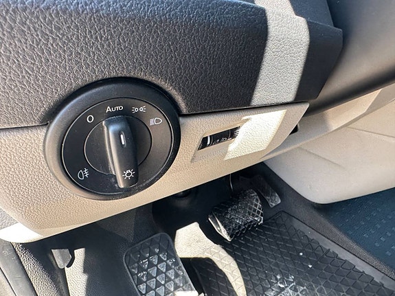 Volkswagen Transporter 14 of 21