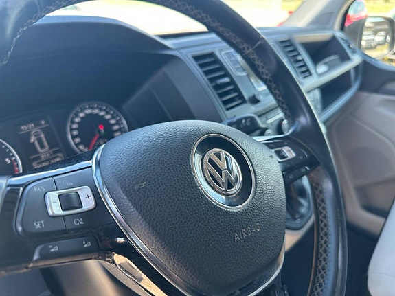 Volkswagen Transporter 19 of 21
